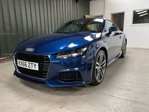 View AUDI TT 2.0 TDI ultra S line