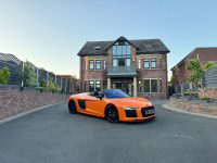 AUDI R8