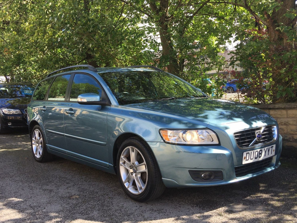 VOLVO V50