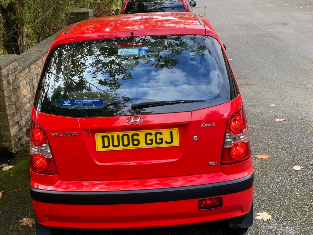 HYUNDAI AMICA