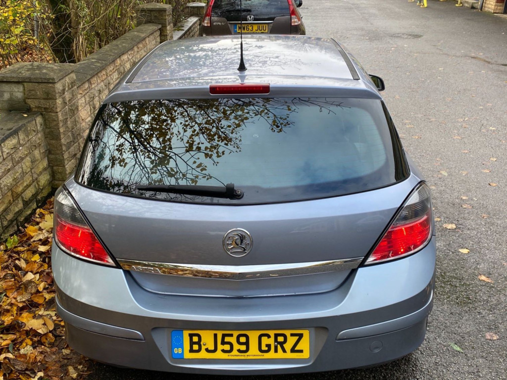 VAUXHALL ASTRA
