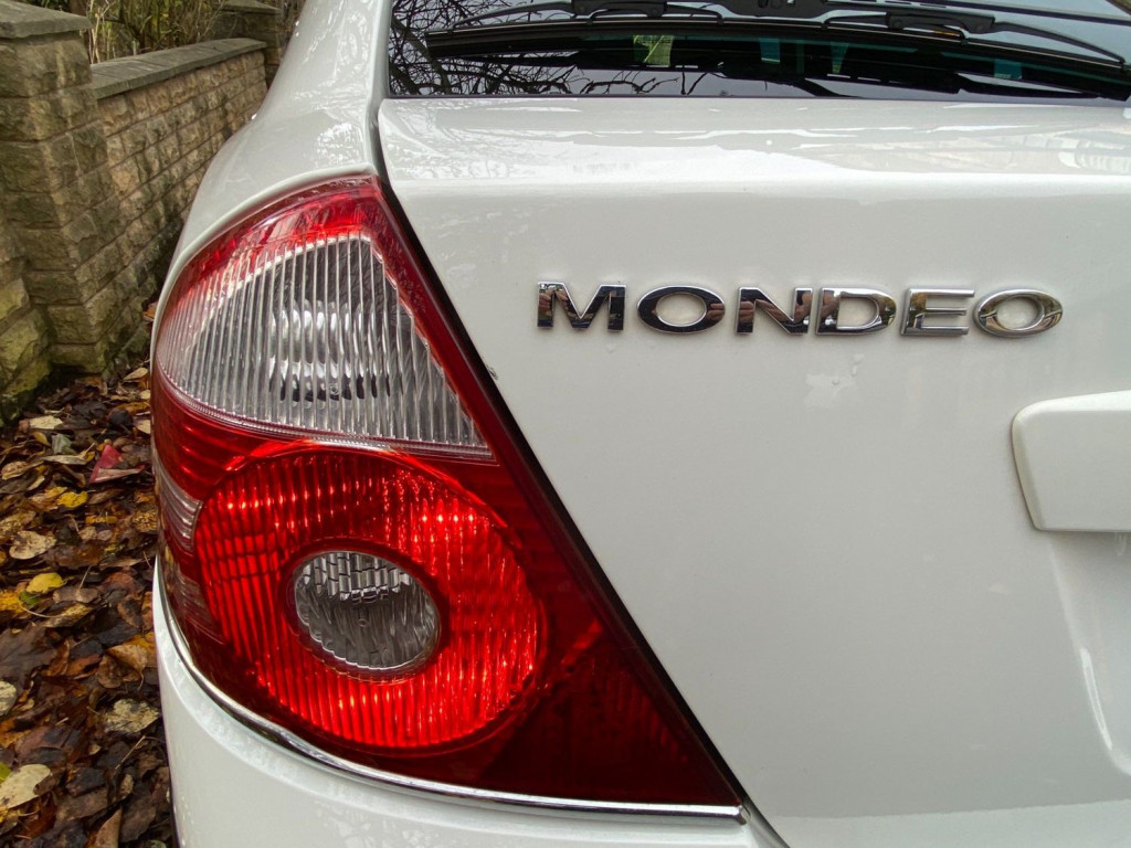 FORD MONDEO