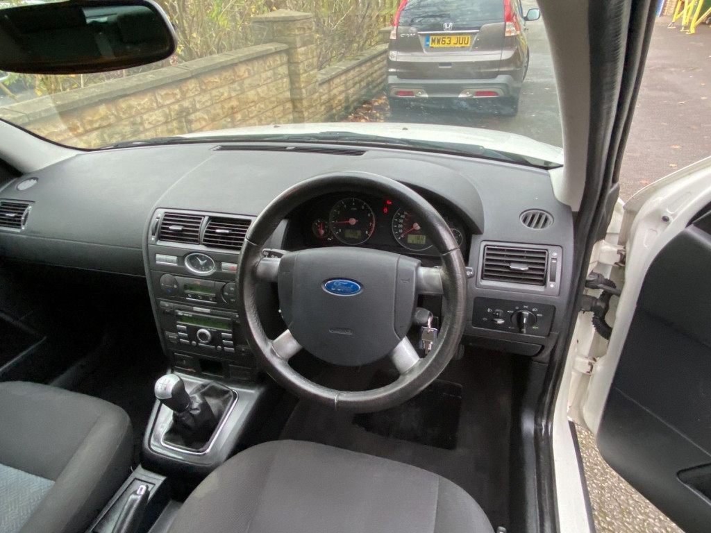 FORD MONDEO