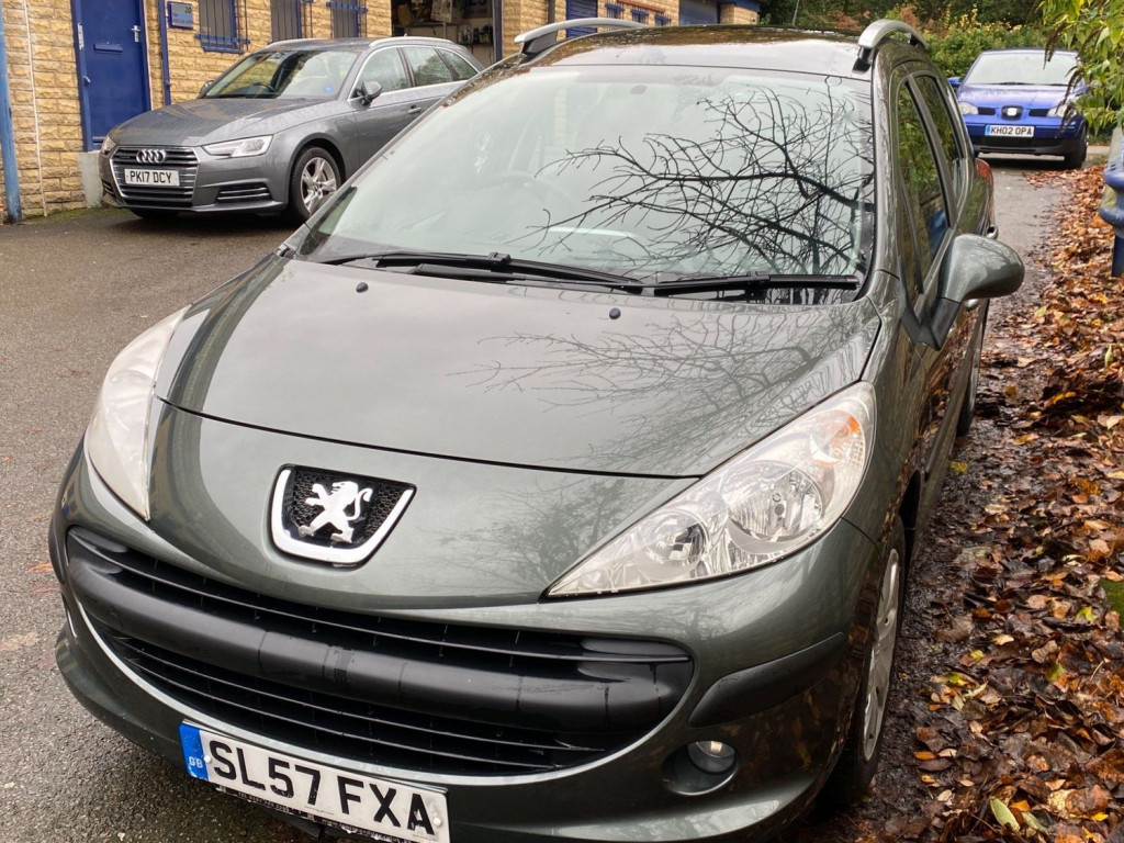 PEUGEOT 207