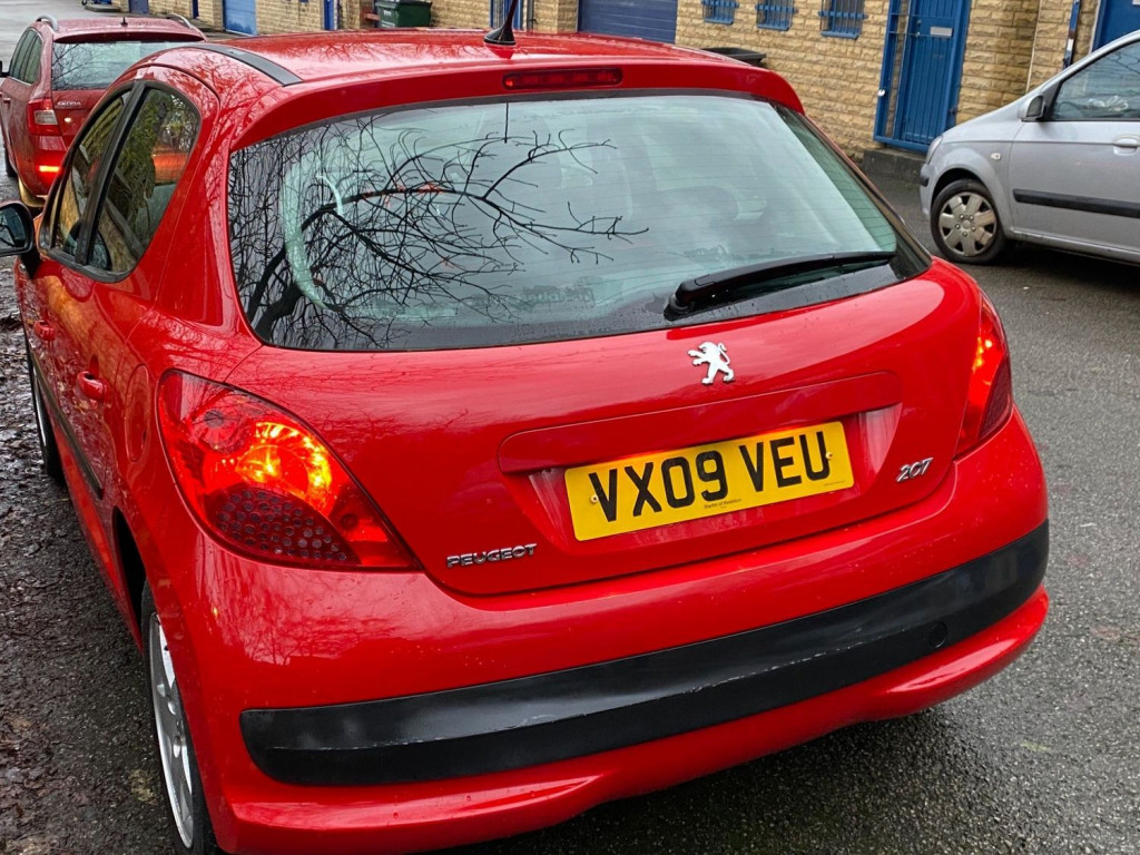 PEUGEOT 207