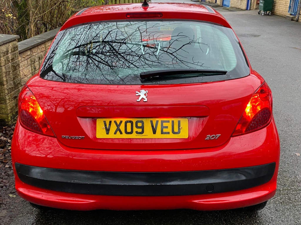 PEUGEOT 207