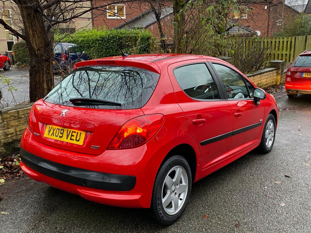 PEUGEOT 207