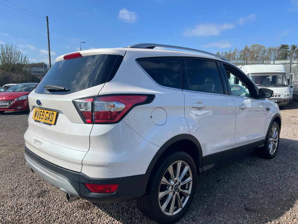 View FORD KUGA 1.5 T EcoBoost Titanium Edition