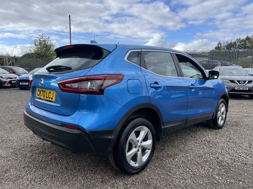 View NISSAN QASHQAI 1.3 DIG-T Acenta Premium