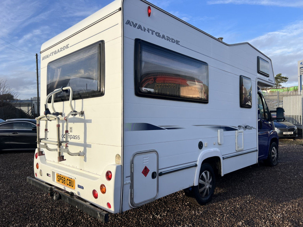 View PEUGEOT BOXER 2.2 HDi 333