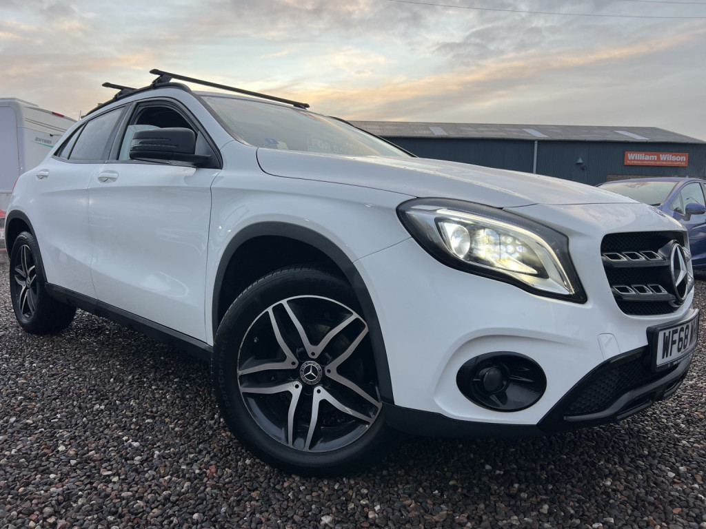 View MERCEDES-BENZ GLA 1.6 GLA180 Urban Edition