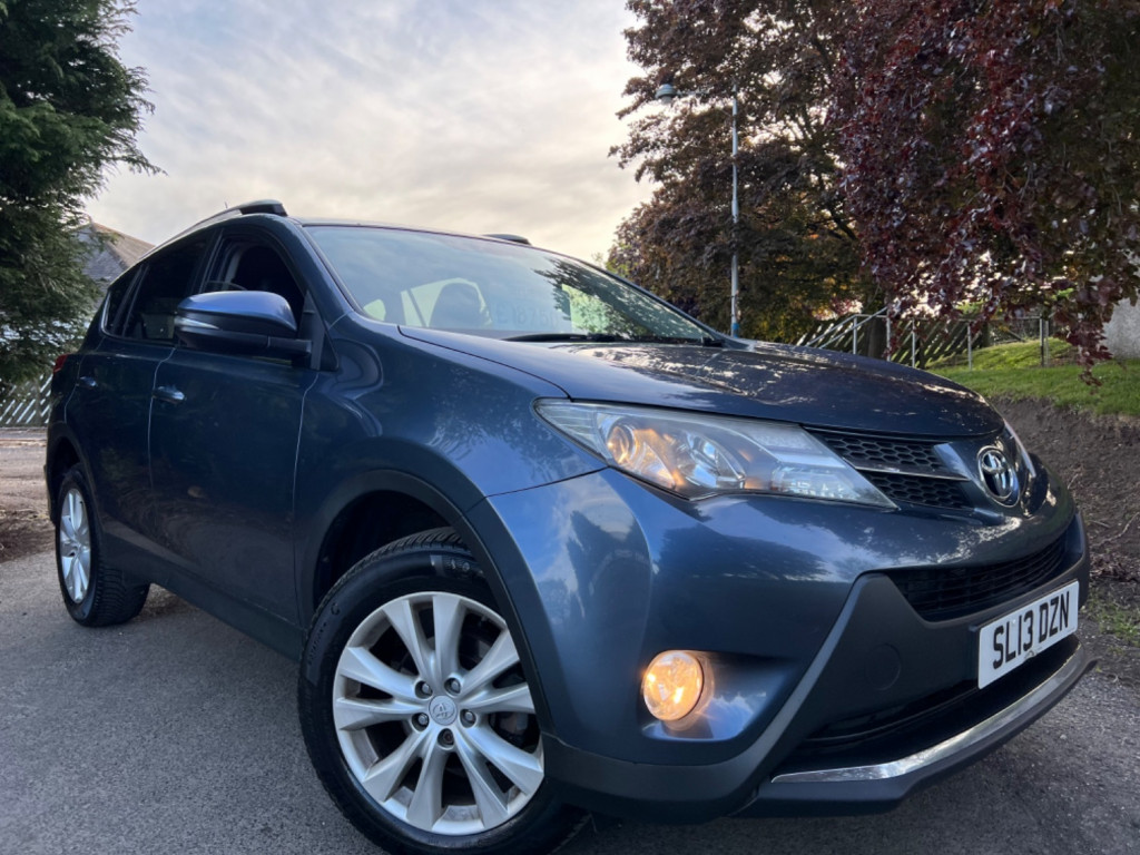 View TOYOTA RAV4 D-4D INVINCIBLE AWD