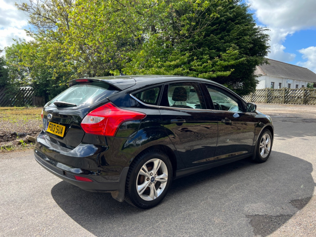 View FORD FOCUS ZETEC