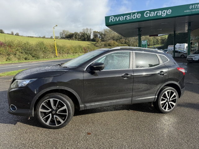 NISSAN QASHQAI 1.5 dCi Tekna