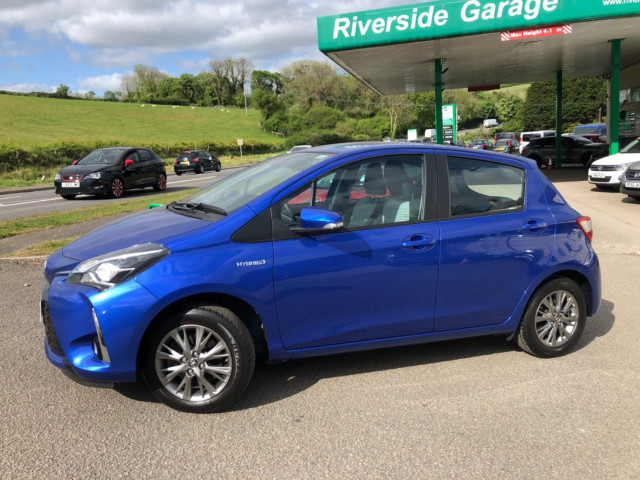 TOYOTA YARIS VVT-I ICON