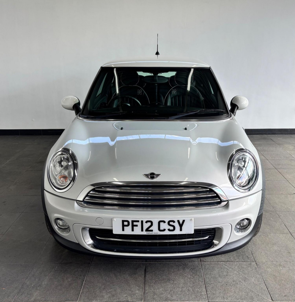 View MINI HATCH 1.6 Cooper London 2012 Edition Hatch