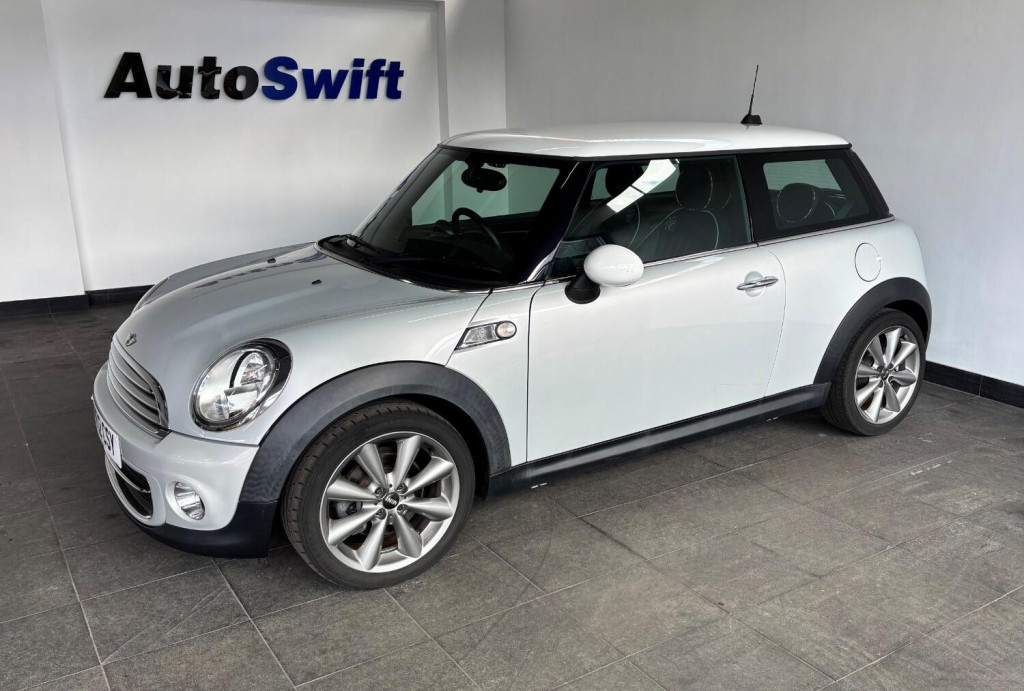 View MINI HATCH 1.6 Cooper London 2012 Edition Hatch