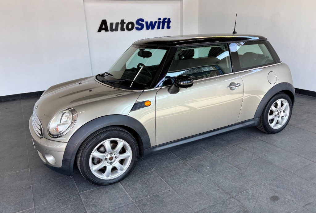 View MINI HATCH 1.6 Cooper Hatch