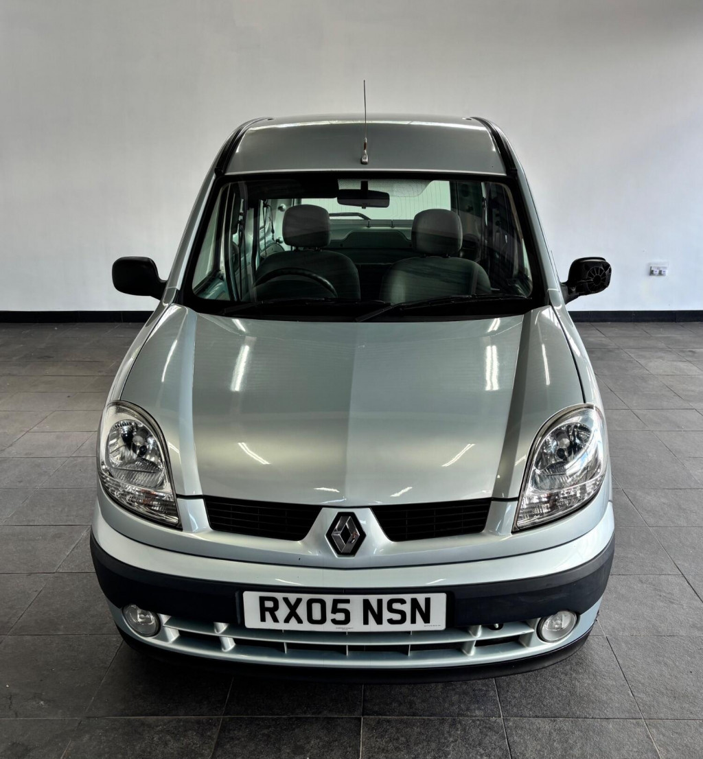 View RENAULT KANGOO Expression 16 V Auto
