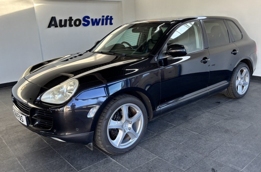 View PORSCHE CAYENNE 3.2 V6