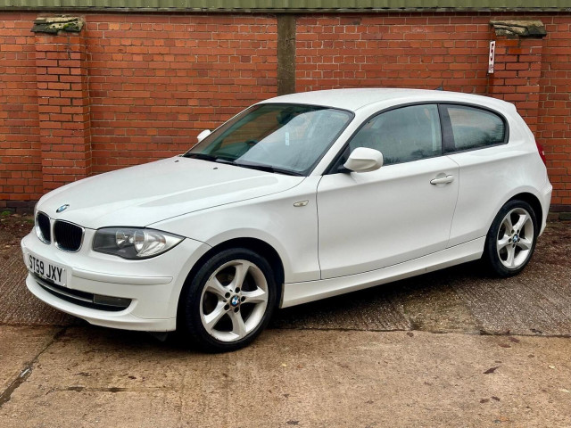 BMW 1 SERIES 2.0 116i Sport Euro 5 3dr (2009/59)
