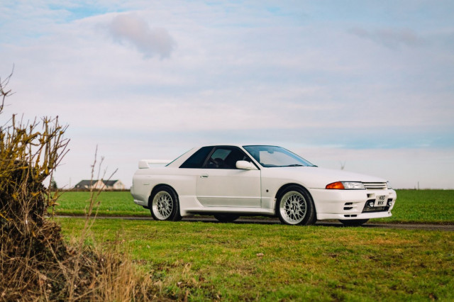 NISSAN SKYLINE R32 GTR 2.6 R26DETT (1993)