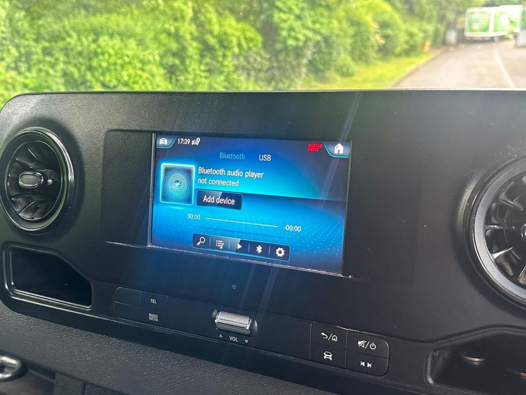 MERCEDES-BENZ SPRINTER