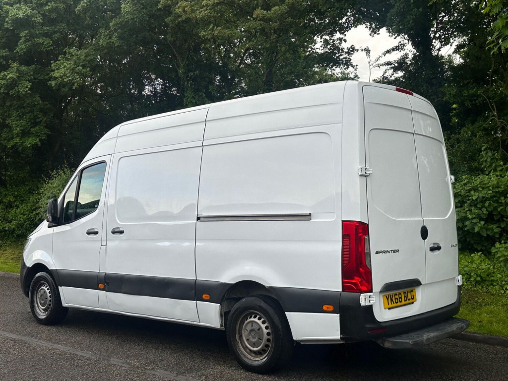 View MERCEDES-BENZ SPRINTER 2.1 314 CDI RWD L2 H1 Euro 6 5dr