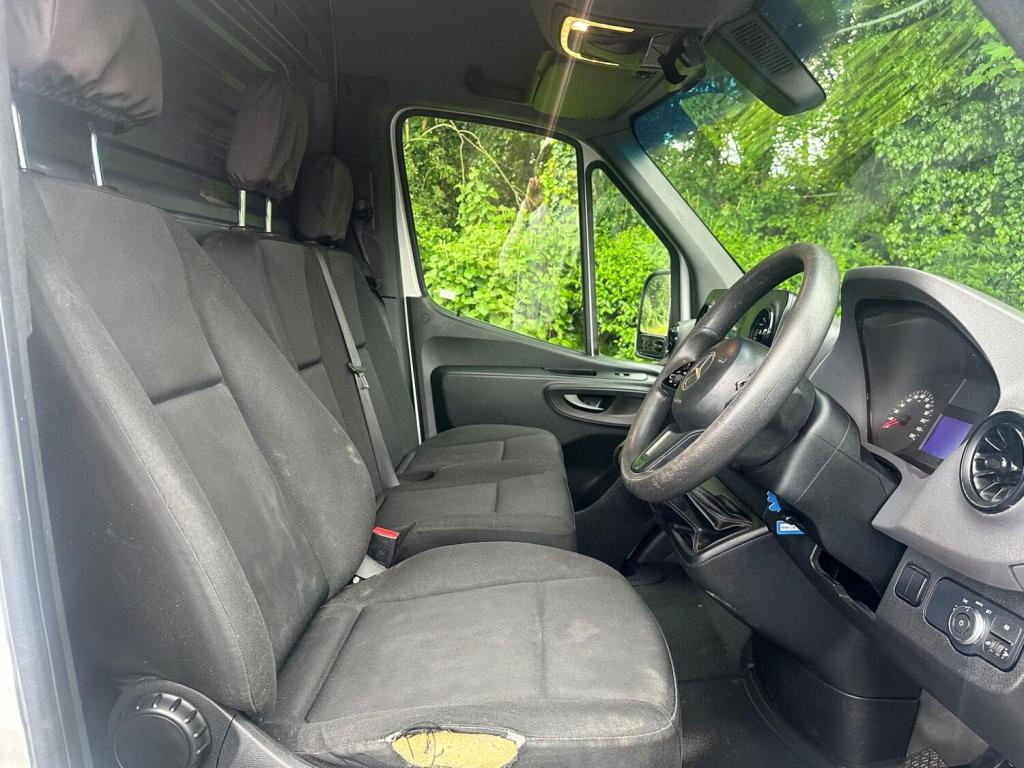 MERCEDES-BENZ SPRINTER