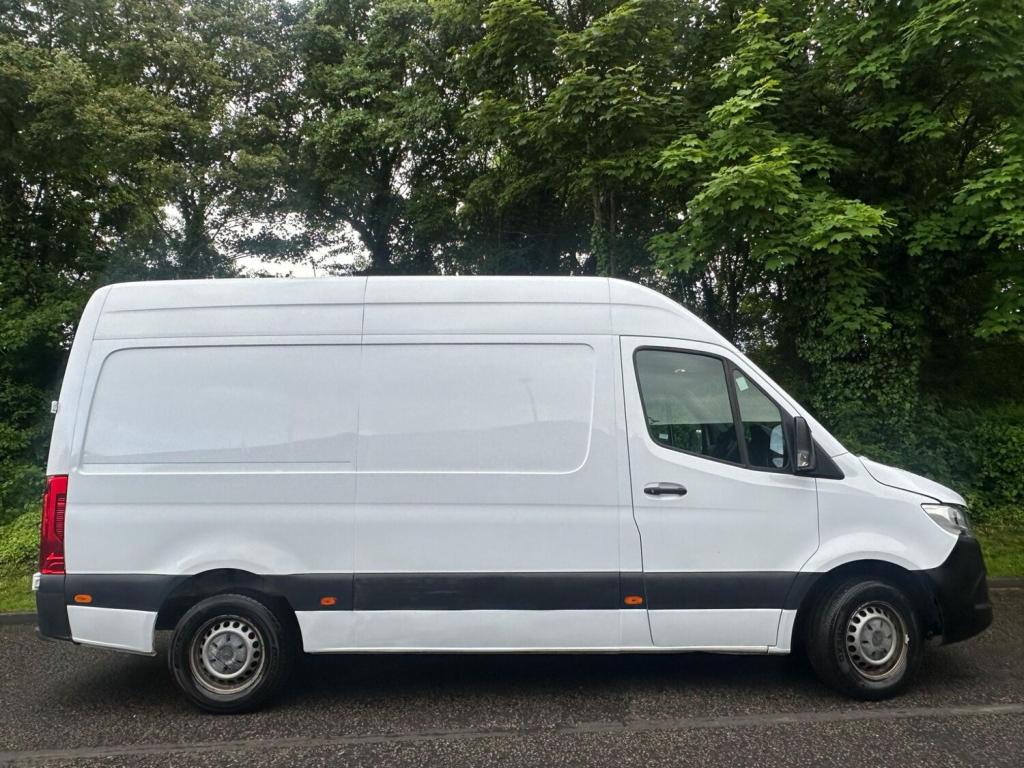 MERCEDES-BENZ SPRINTER