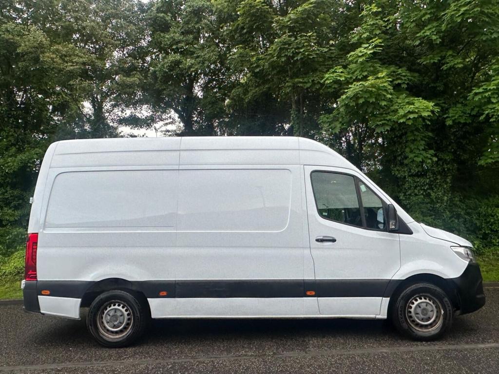 MERCEDES-BENZ SPRINTER