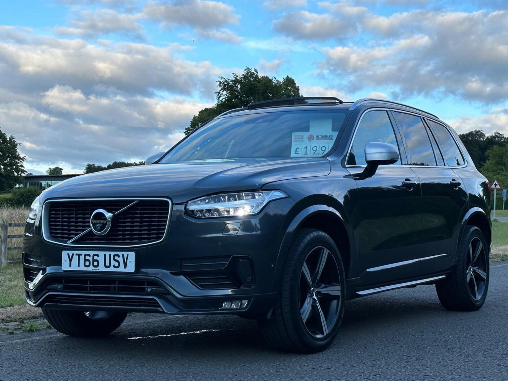 VOLVO XC90