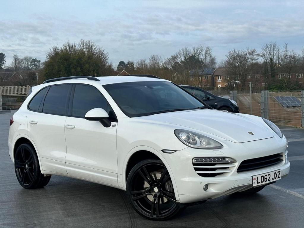 PORSCHE CAYENNE
