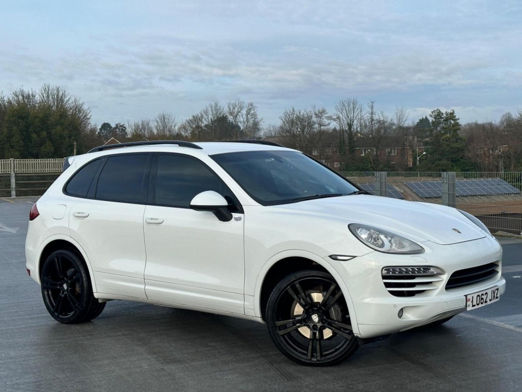 View PORSCHE CAYENNE 3.0 TD V6 Tiptronic 4WD Euro 5 (s/s) 5dr
