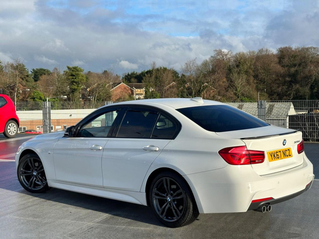 View BMW 3 SERIES 2.0 320d M Sport Auto Euro 6 (s/s) 4dr