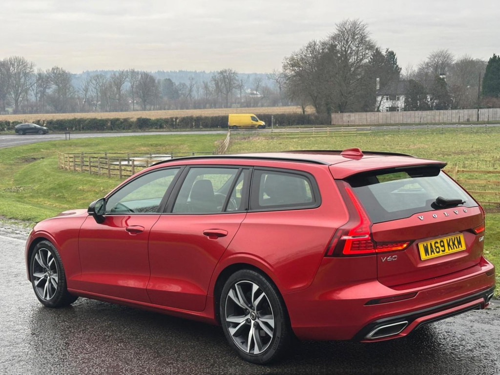 View VOLVO V60 2.0 D4 R-Design Auto Euro 6 (s/s) 5dr