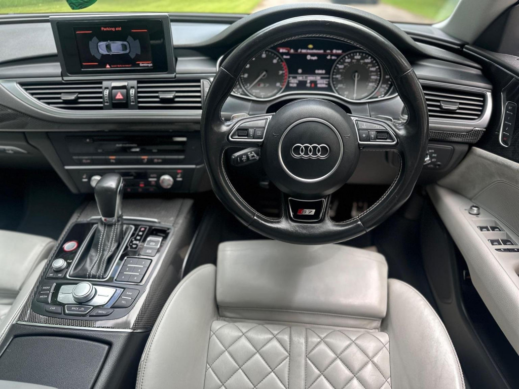 AUDI S7