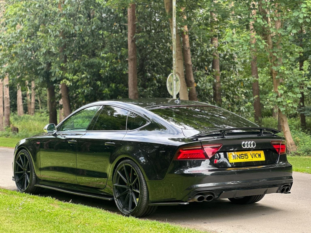 AUDI S7