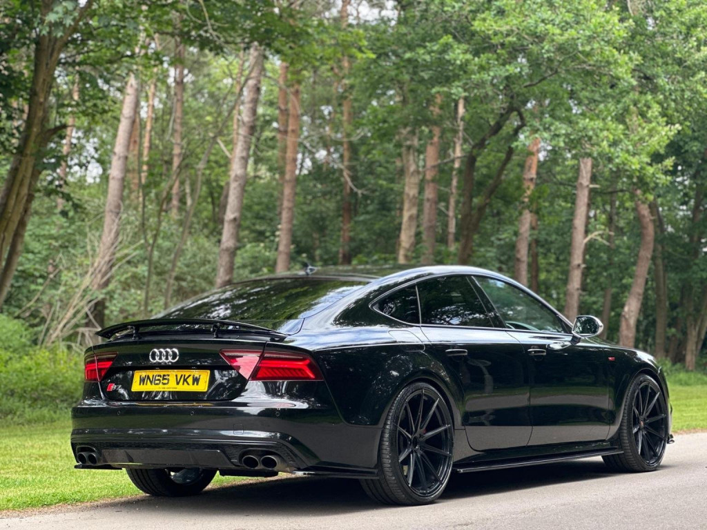 AUDI S7