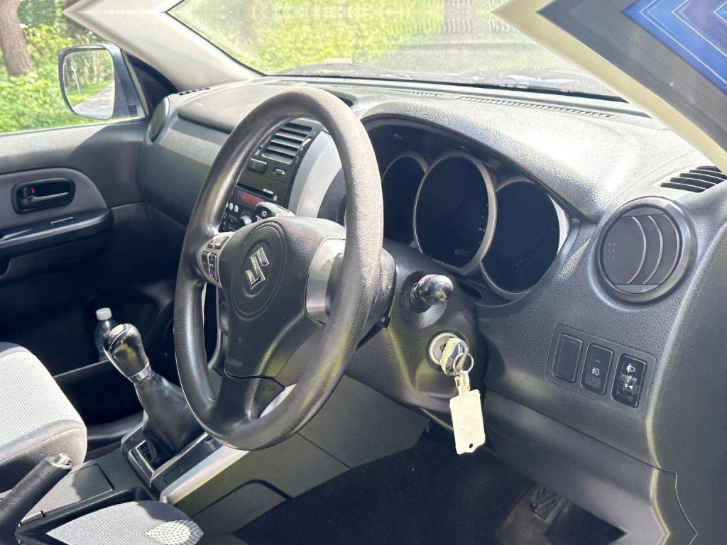 SUZUKI GRAND VITARA