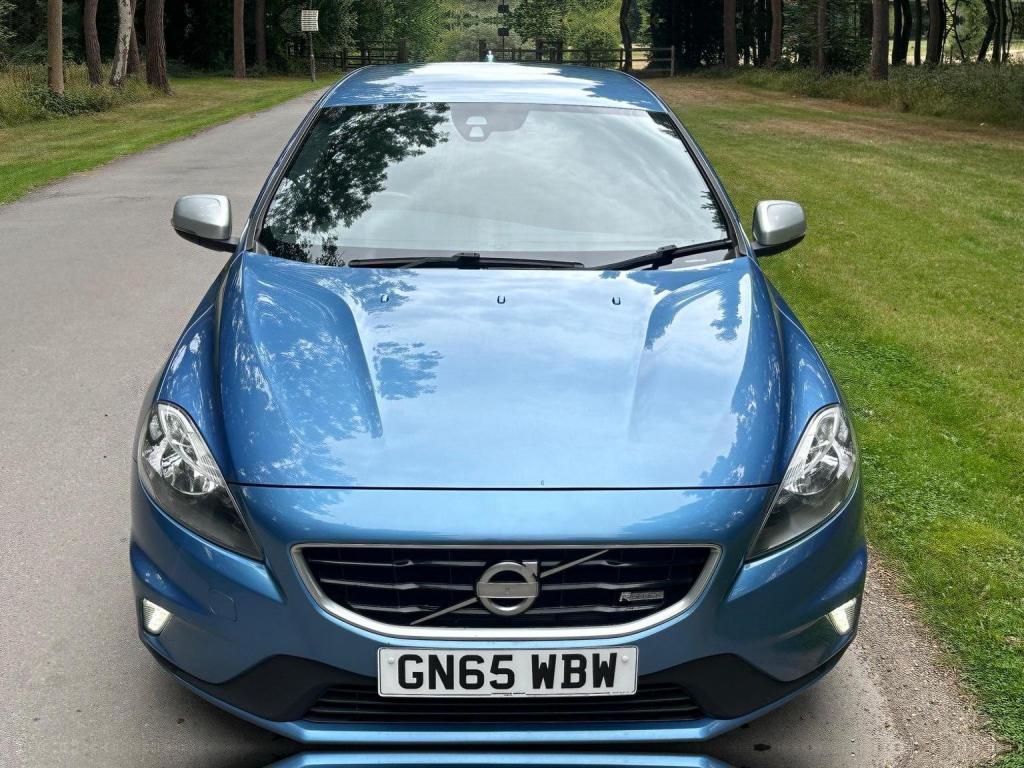 VOLVO V40