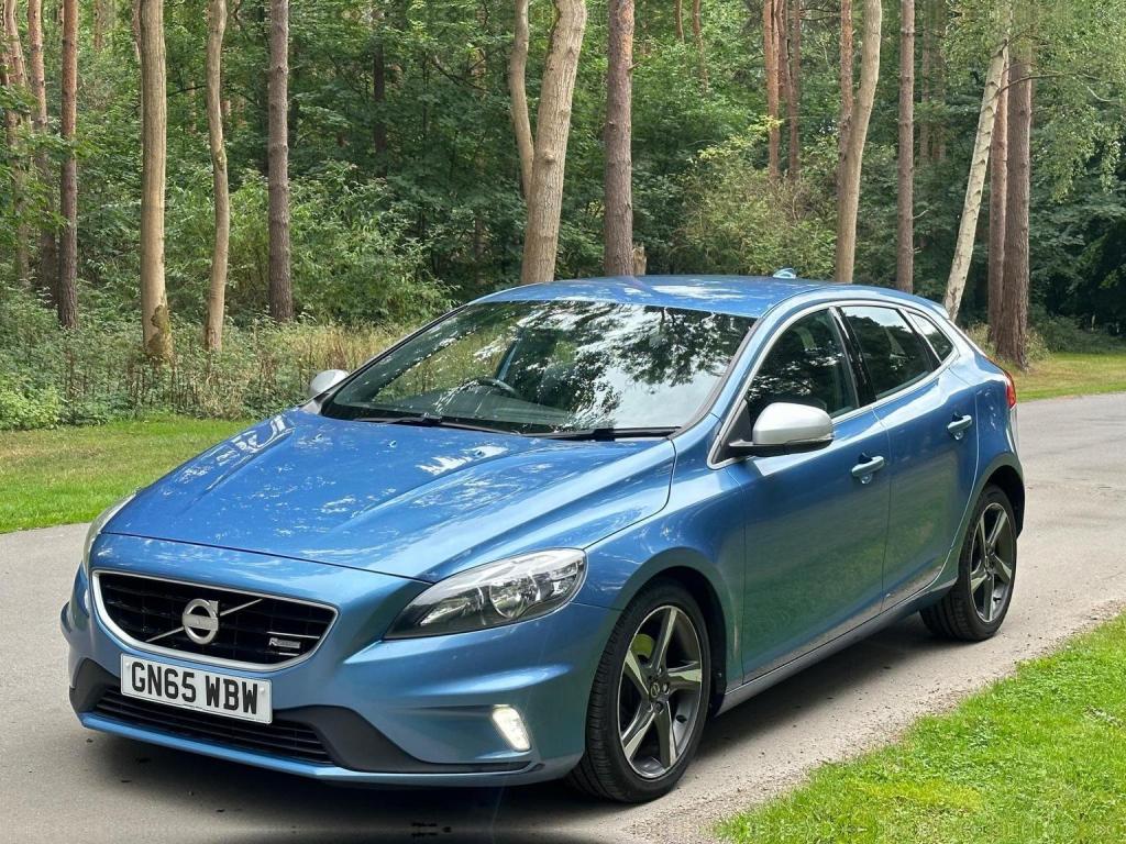 VOLVO V40