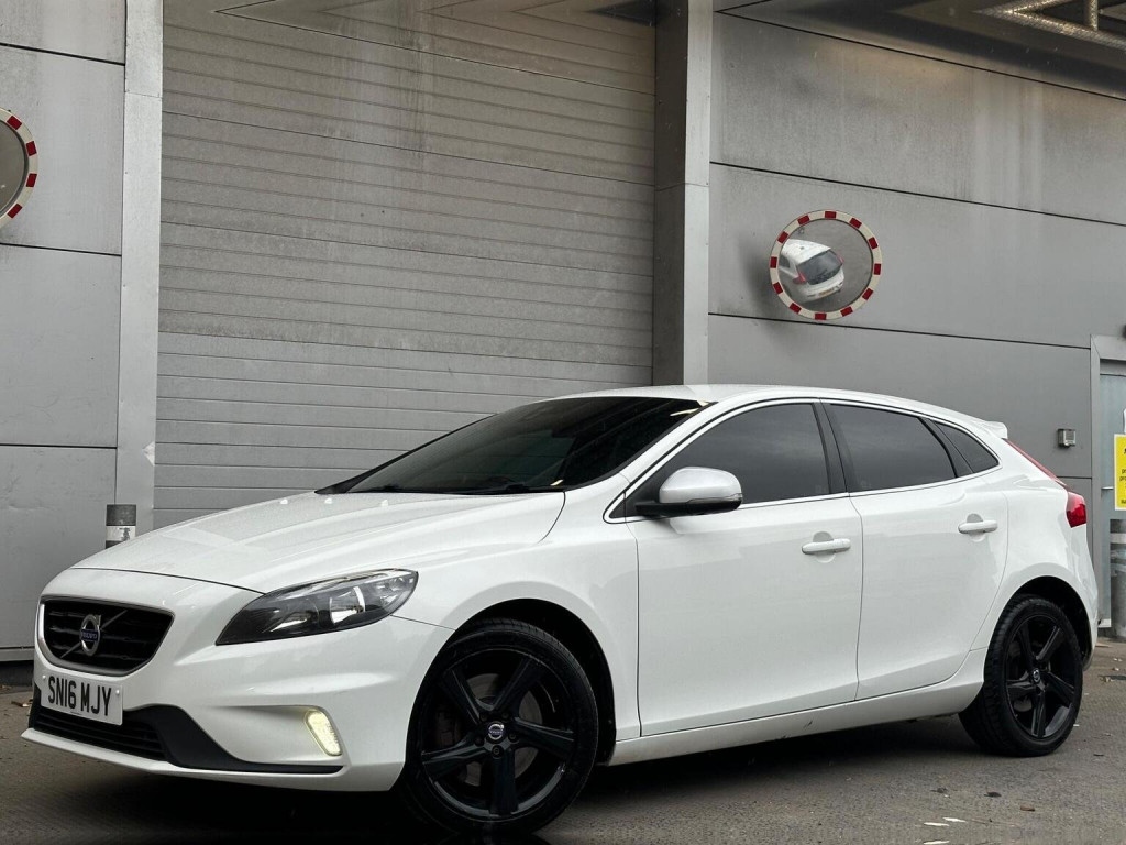 VOLVO V40