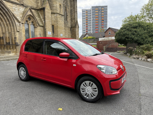 VOLKSWAGEN UP 1.0 Move up!