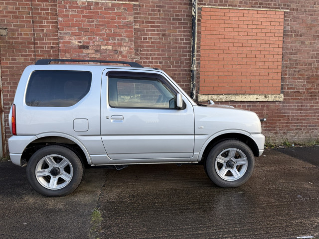 SUZUKI JIMNY 650 CC 