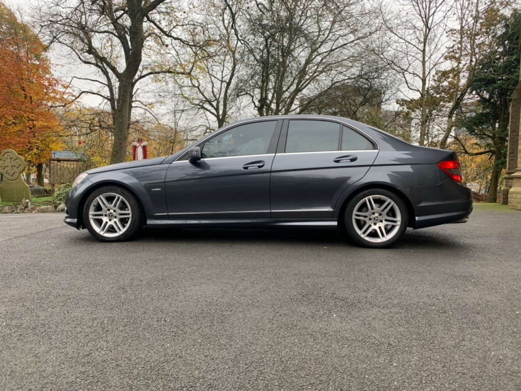 MERCEDES-BENZ C CLASS