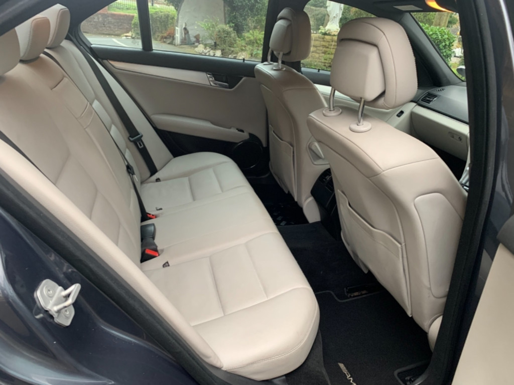 MERCEDES-BENZ C CLASS