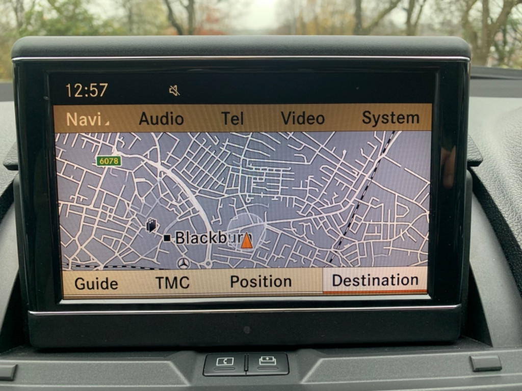 MERCEDES-BENZ C CLASS