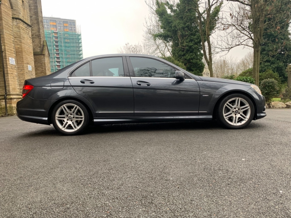 MERCEDES-BENZ C CLASS