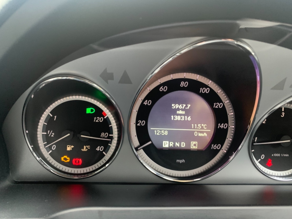 MERCEDES-BENZ C CLASS